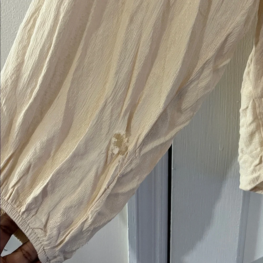 Plus Knox Rose Beige Embroidered Blouse - Picture 11 of 17